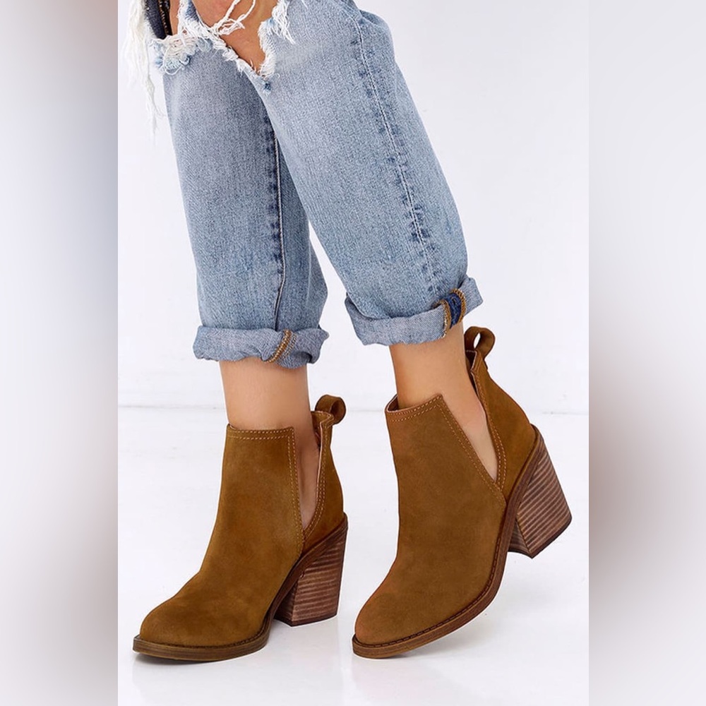 Steve Madden Sharini Chestnut Suede Leather Ankle Booties